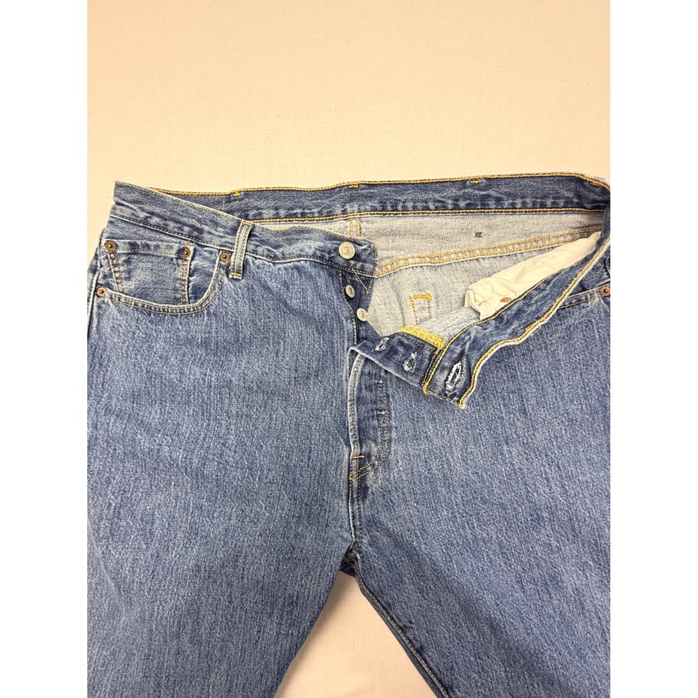 Levis 501 Original Fit Mens Jeans W40 L29 Blue Denim Straight Leg Button Fly - Picture 10 of 10